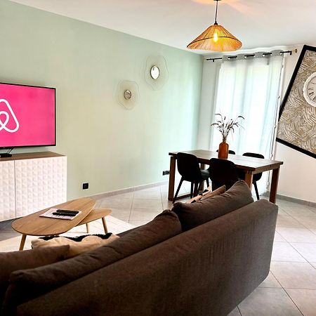 Appart' Calme - 48M² - Proche Versailles - Paris Elancourt Buitenkant foto