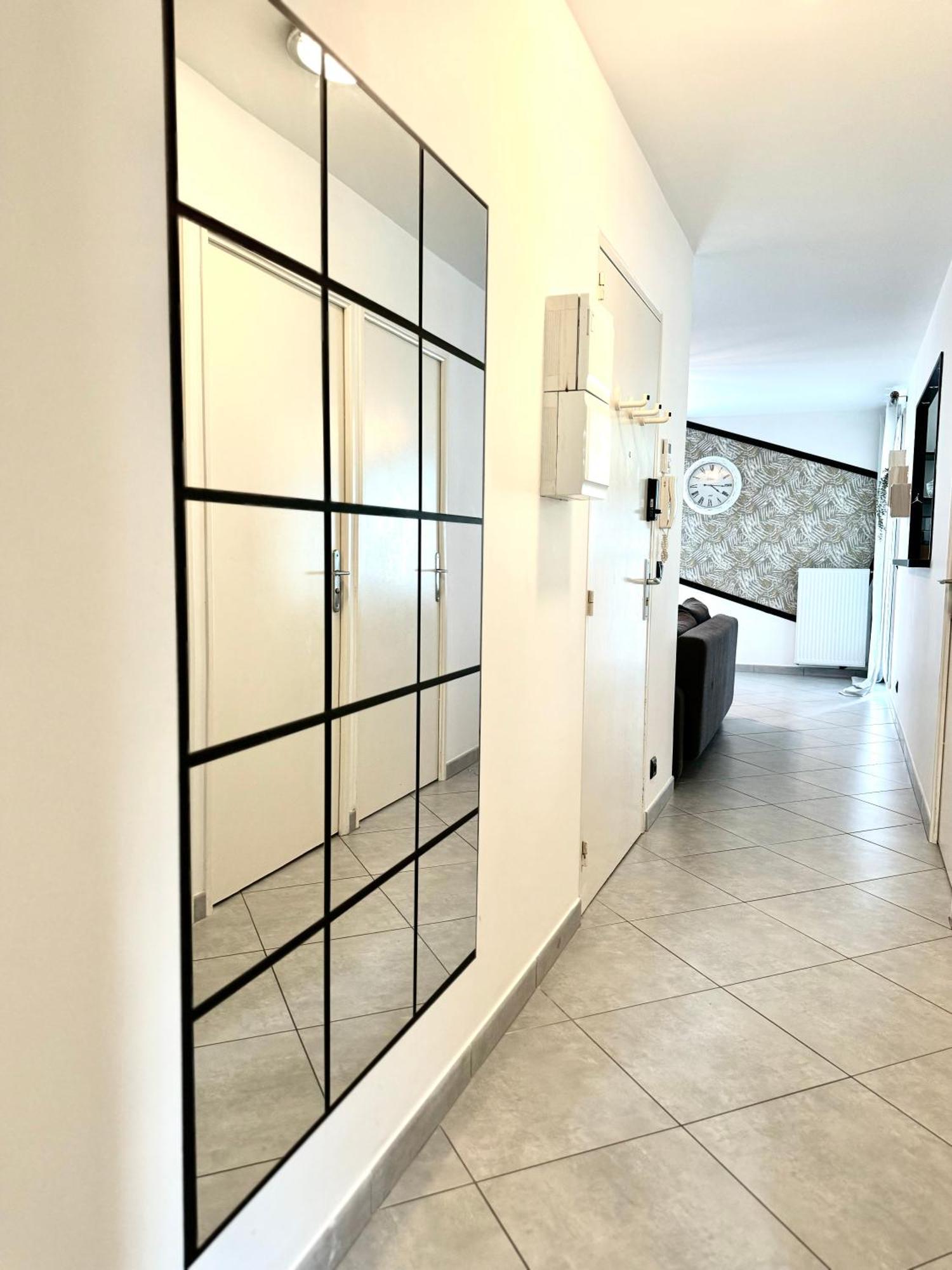 Appart' Calme - 48M² - Proche Versailles - Paris Elancourt Buitenkant foto